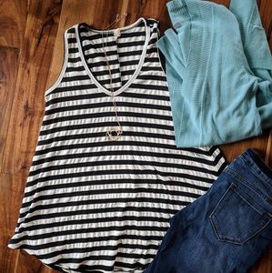 Black and white striped tank top - S